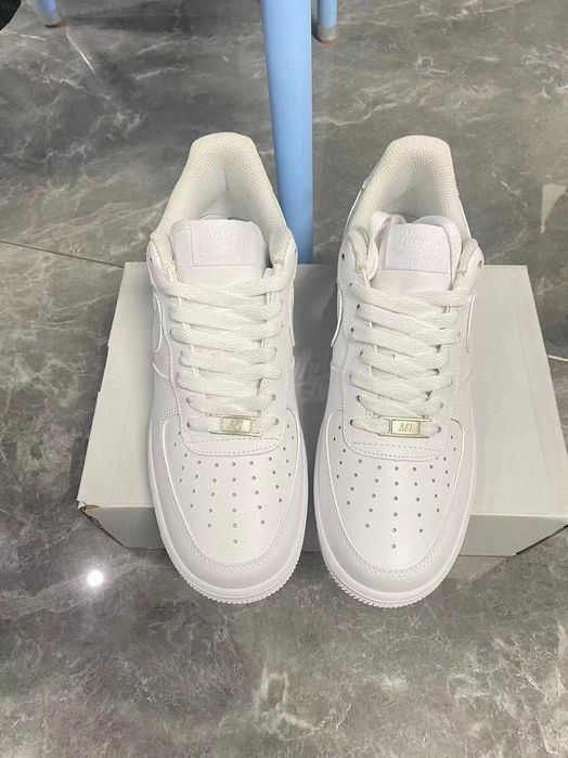 Promocja NIKE AIR FORCE 1 Biały AF1 R.43