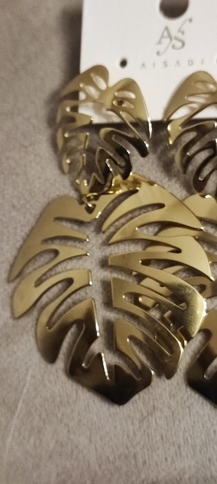 Ekskluzywne kolczyki Monstera