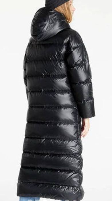 Жіночий пуховик Nike sportswear therma -fit чорний