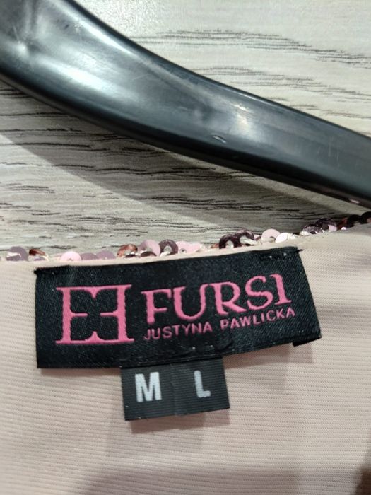 Suknia różowa w cekiny