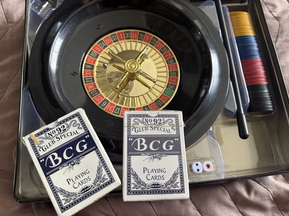 Набір ігровий 5 в 1, покер, рулетка, блек джек, крепс і кістки