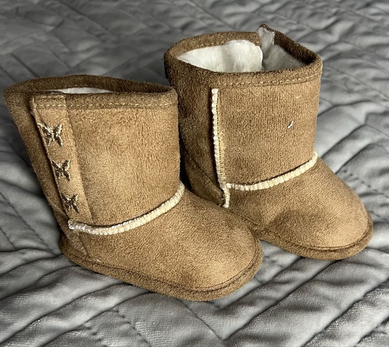 Уггі дитячі до року