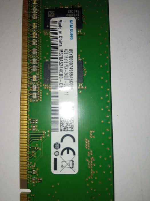 Пам'ять настільних ПК Samsung 4 GB DDR4 2400 MHz (M378A5244CB0-CRC)