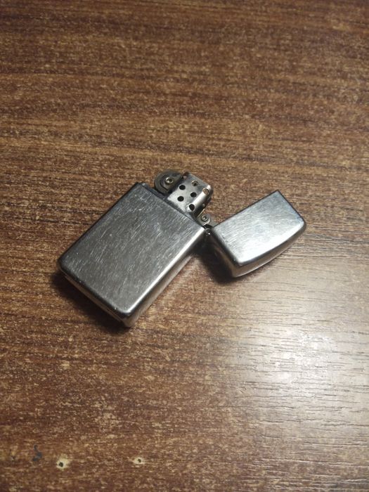 Запальничка на бензин