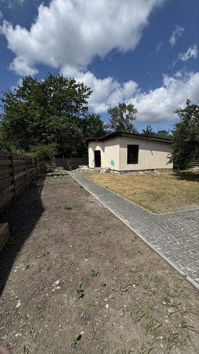 Продаж дачі у лісі