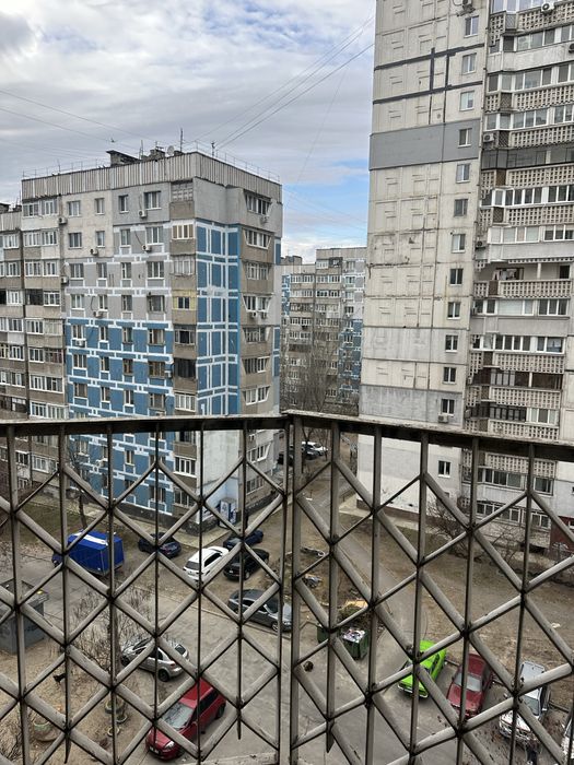 Продам 2-х ком Левобережный -3 ,пр.Мира Караван