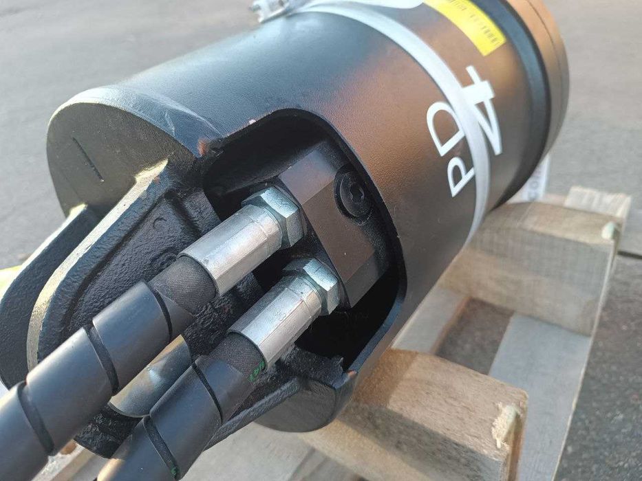 Гідробур в наявності Ямобур Гідрообертач Шнековий бур Digga