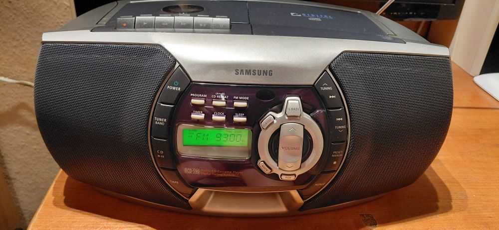 Samsung RCD590, radioodtwarzacz CD