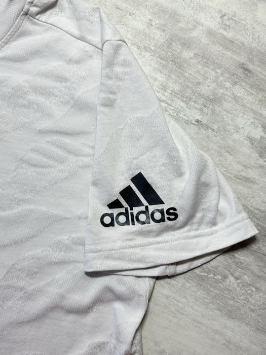 Спортивна футболка Adidas Performance FREELIFT camo L-XL