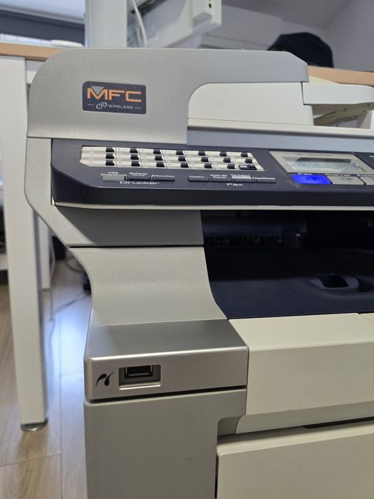 Brother MFC-9840CDW Drukarka 4-w-1 wielofunkcyjna