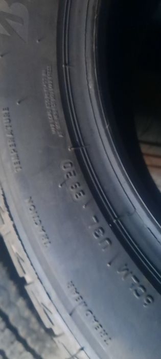 Шины 215 55 17 новые Бридстоун комплект