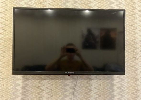 Телевізор Grunhelm 32H300-Т2 32" LED