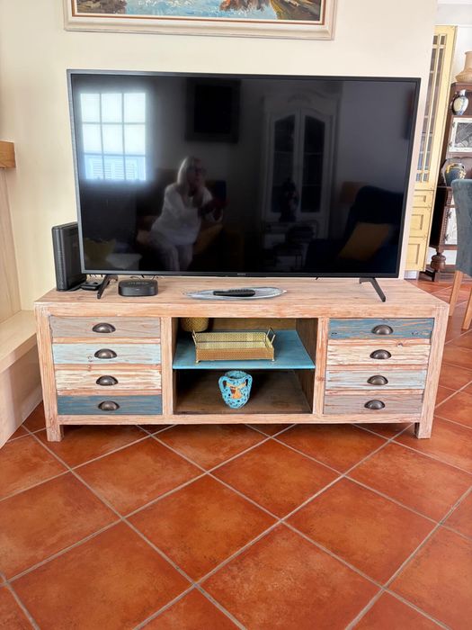 Móvel para colocar televisão 150€ 1.50x45x55