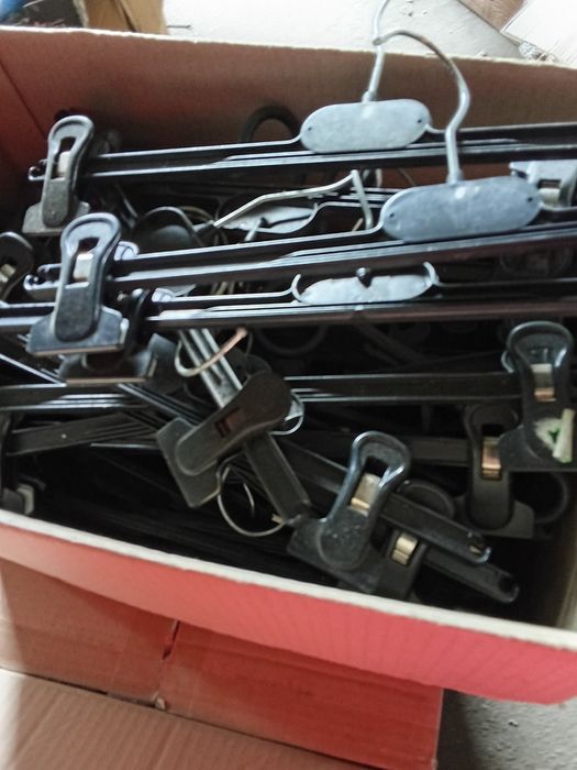 Вешалка для одежды. и брюк