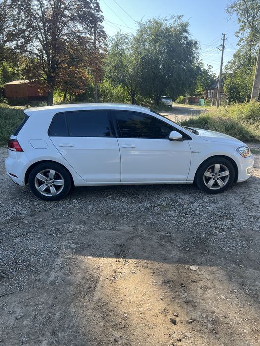 Volkswagen E-Golf 2018