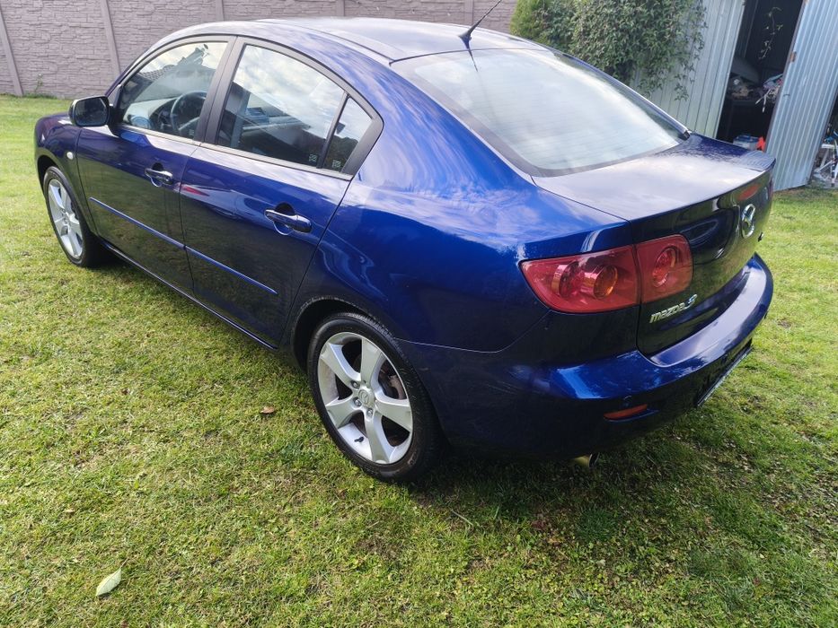 Mazda 3 benzyna ksenony, niski przebieg