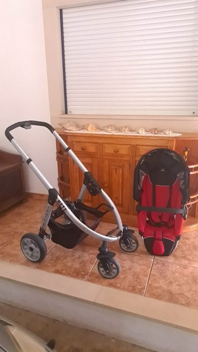 Carrinho de bebé Pierre Cardin