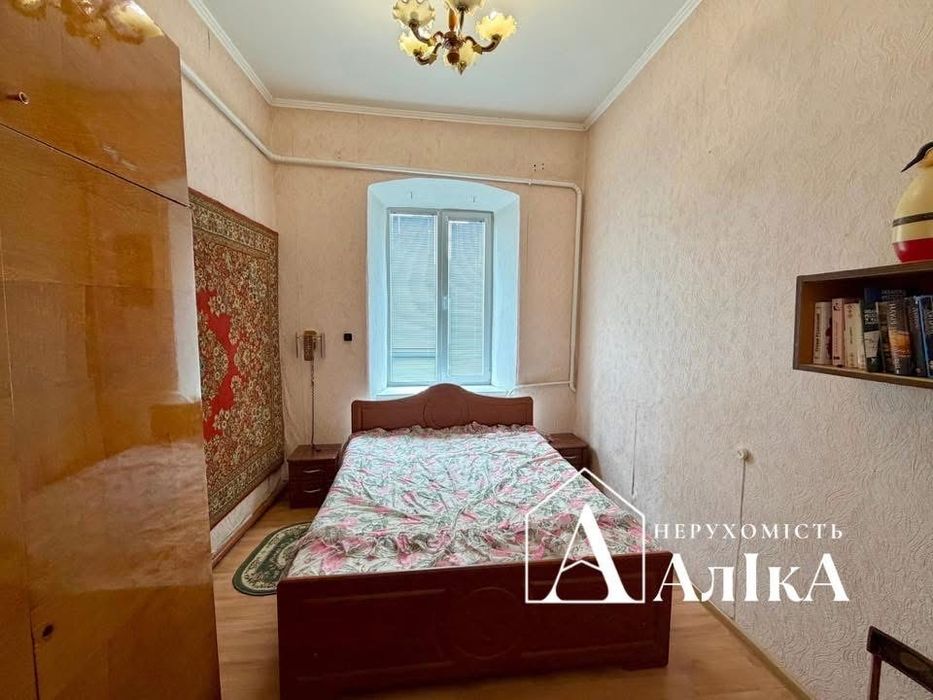Продам 2 поверховий будинок на два входи