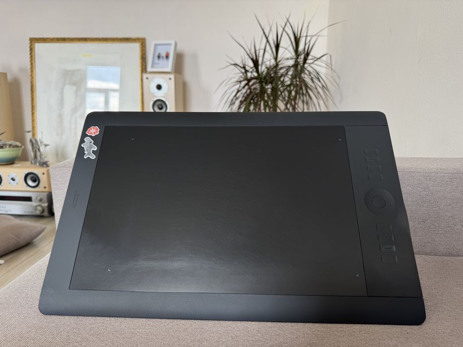Графічний планшет Wacom Intuos 5 Touch L (PTH-850) | Професійний