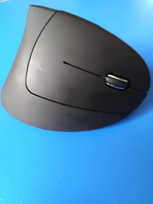 Продається ергономічна мишка