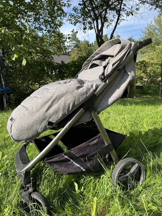 Прогулянковий візок carello bravo