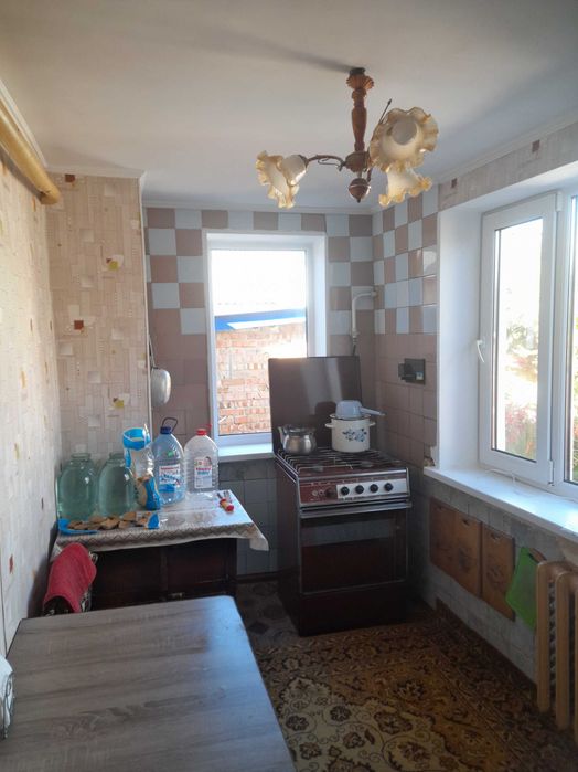 Продаж 1/2 будинку з окремою адресою район Басів. Е відновлення розглянемо.