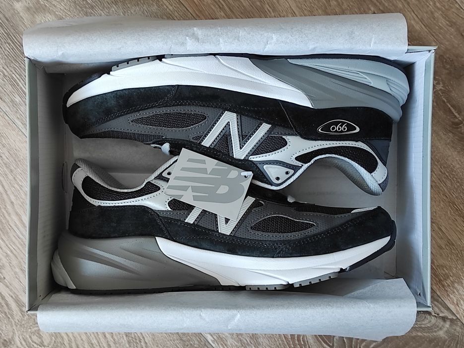 Кросівки New Balance M990BK6