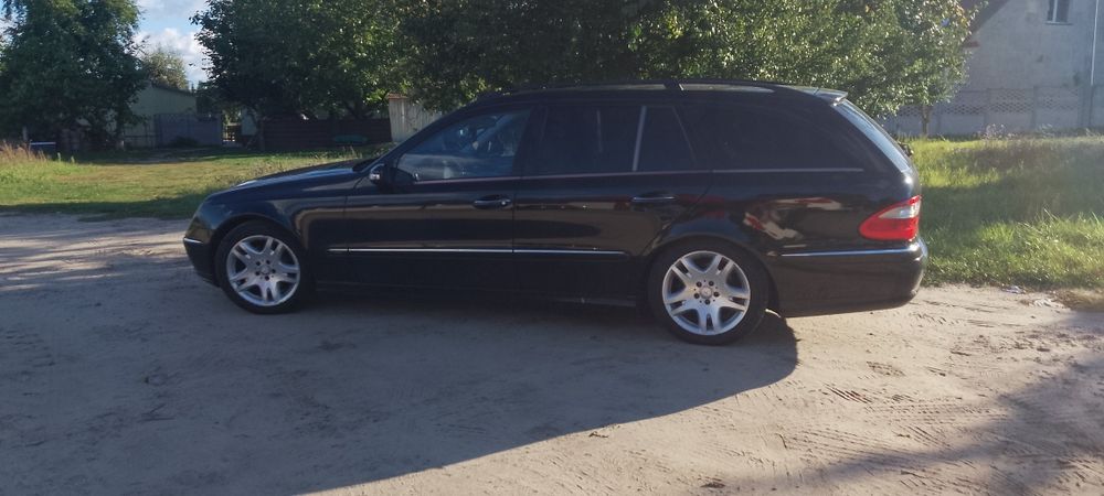 Sprzedam Mercedes w211 E-Class 3.2 CDI