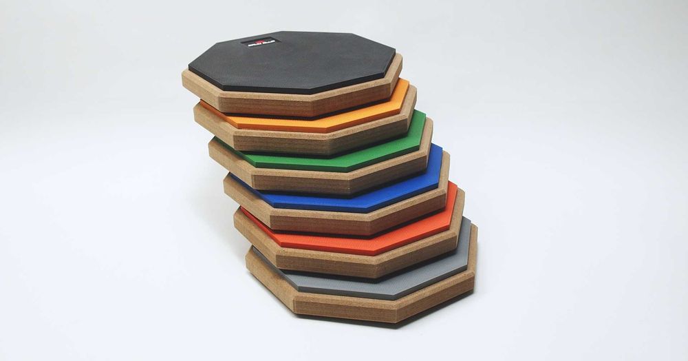 Тренувальний пед тренировочный со стойкой, барабанный пэд