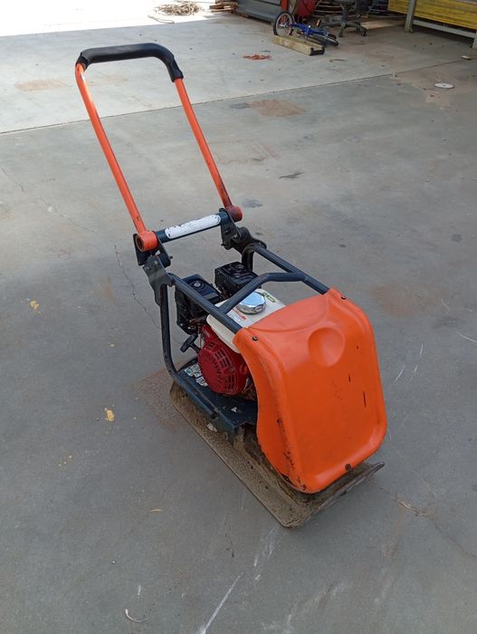 Zageszczarka Belle 80kg honda gx120