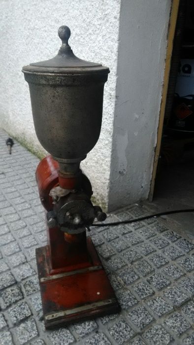 Moinho de Café Antigo