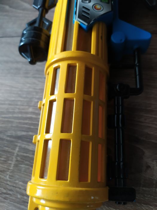 Pistolet plastikowy Flash Gun zabawka 3+ błyska strzela