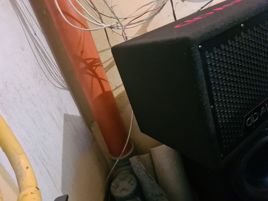 Skrzynia basowa DD Audio LM208.1