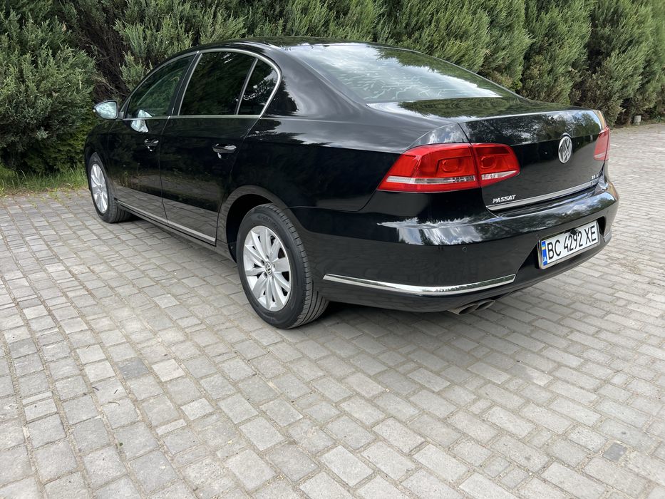 Volkswagen Passat B7 2012 рік