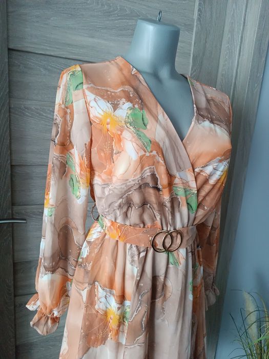 Nowa sukienka w kwiaty Made in Italy