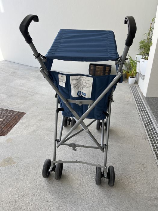 Carrinho de crianca de passeio