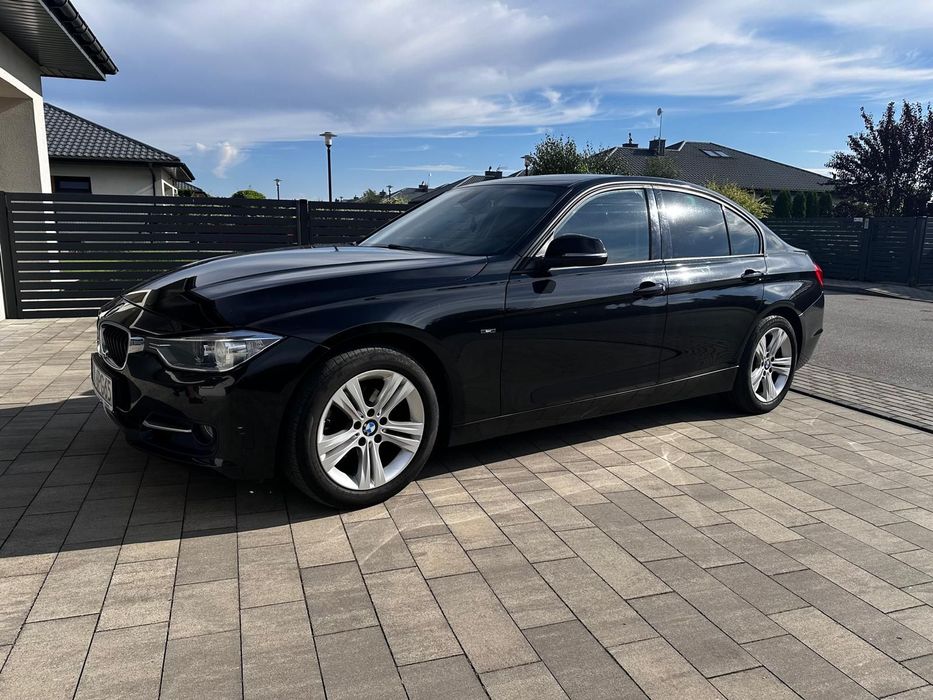 BMW Seria 3 BMW 320i xDrive sport line SALON POLSKA