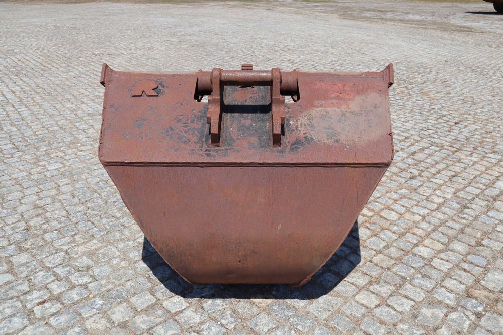 Balde trapezoidal 1510 × 370 mm 15–24 t Morin M6