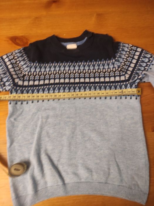Śliczny sweterek h&m rozmiar 86