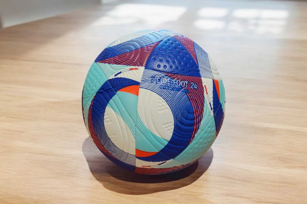 Футбольний м'яч, розмір 5 термошов, РОЗПРОДАЖ