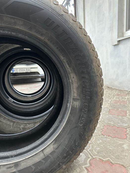 Шини Goodyear майже нові
