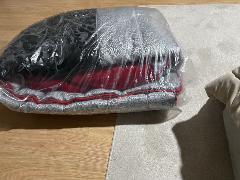 Edredao de inverno preto cinsa e vermelho