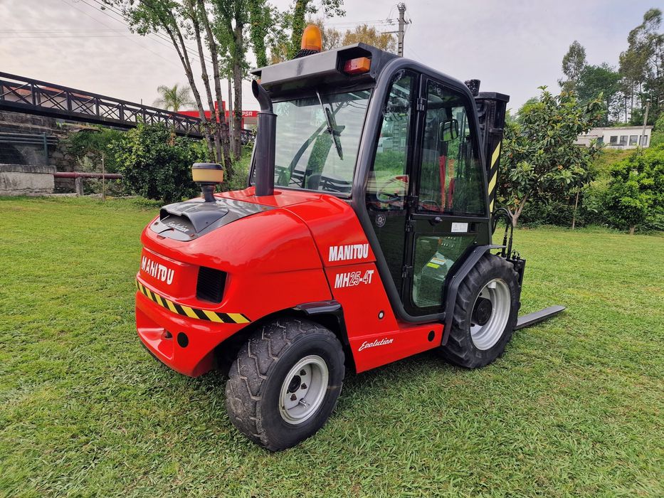 Empilhador manitou 4x4