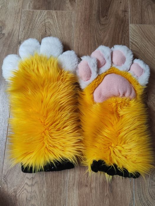 Furry fursuit paws
