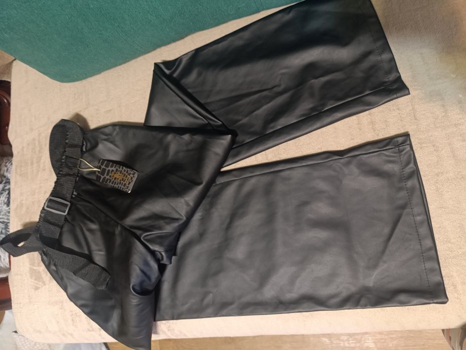 Жіночі штани клеш еко шкіра