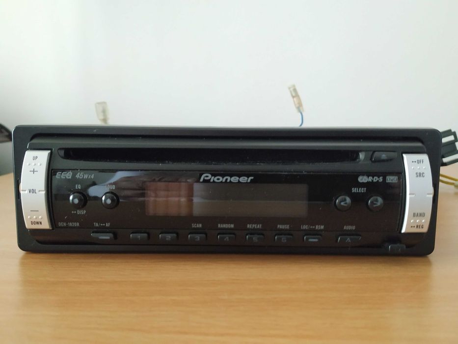 Radio e colunas para carros