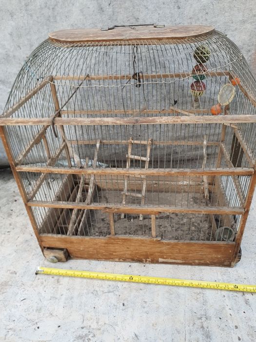 Продам клетку для попугаев большая (из ссср)
