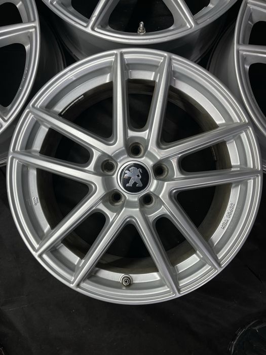 Диски R17 5x108 Et45 7.5J. Peugeot 3008 5008 407 508 605 607 Rifter