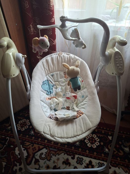 Заколисуючий центр Mioobaby impulse.