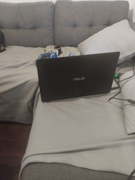 Asus   R510L  opis